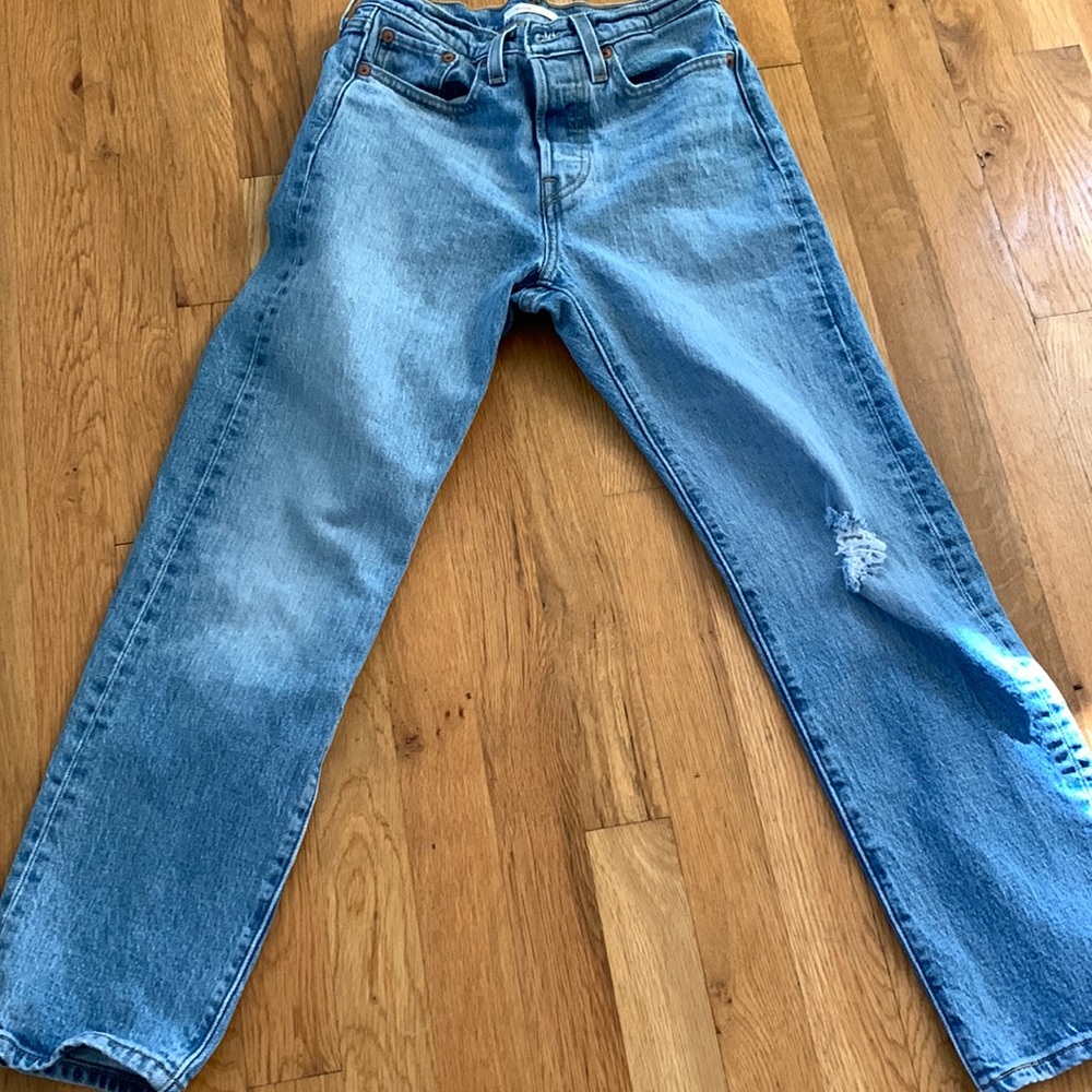 Levi’s Wedgie Straight Woman’s size 24 denim jeans